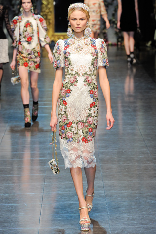 niets gesprek anker Piet Paris bekijkt de marketingkleren van Dolce & Gabbana | Independent  Fashion Daily